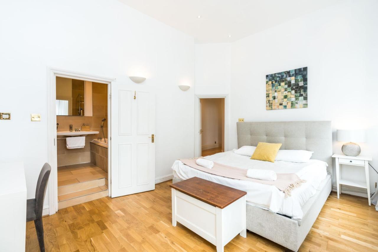 Spacious 2 Bedroom / Gloucester Road / Kensington London Exterior foto