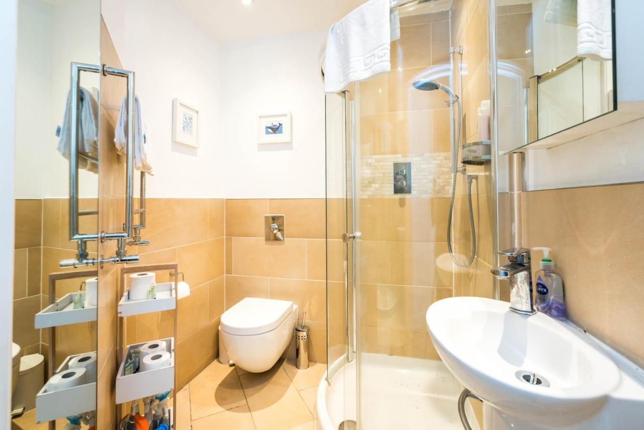 Spacious 2 Bedroom / Gloucester Road / Kensington London Exterior foto